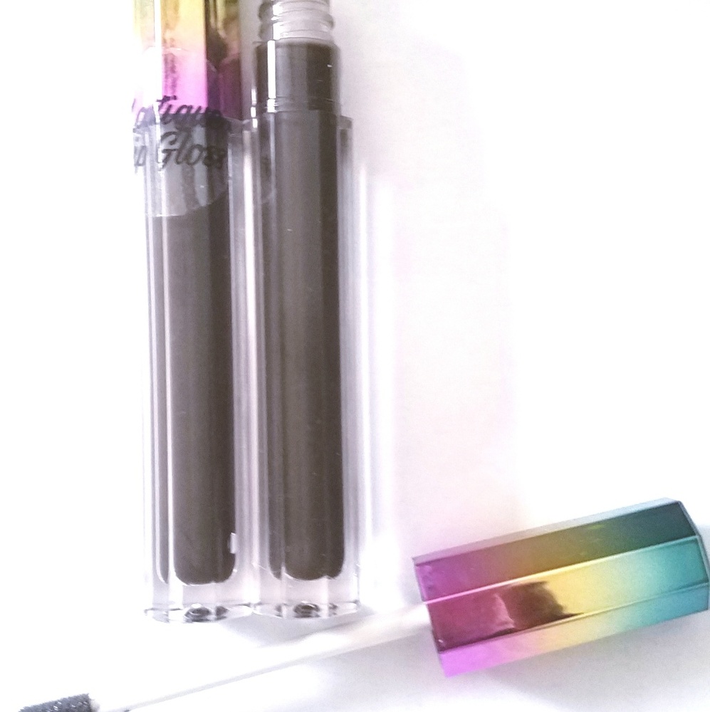 Lip gloss